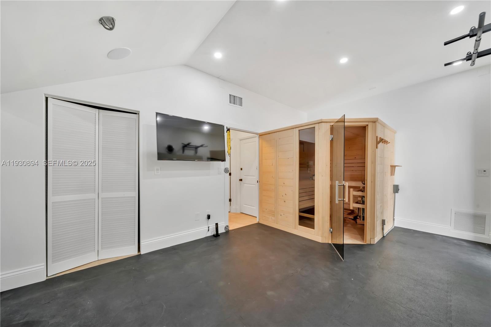 W T HARDEES SUB - Residential