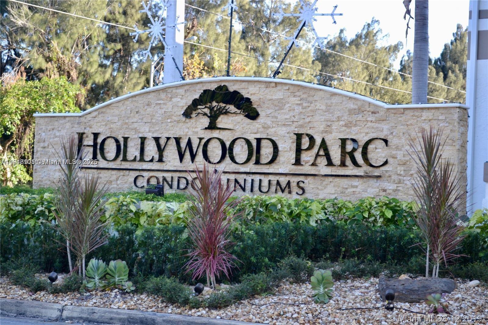HOLLYWOOD PARC CONDOMINIU - Residential Lease