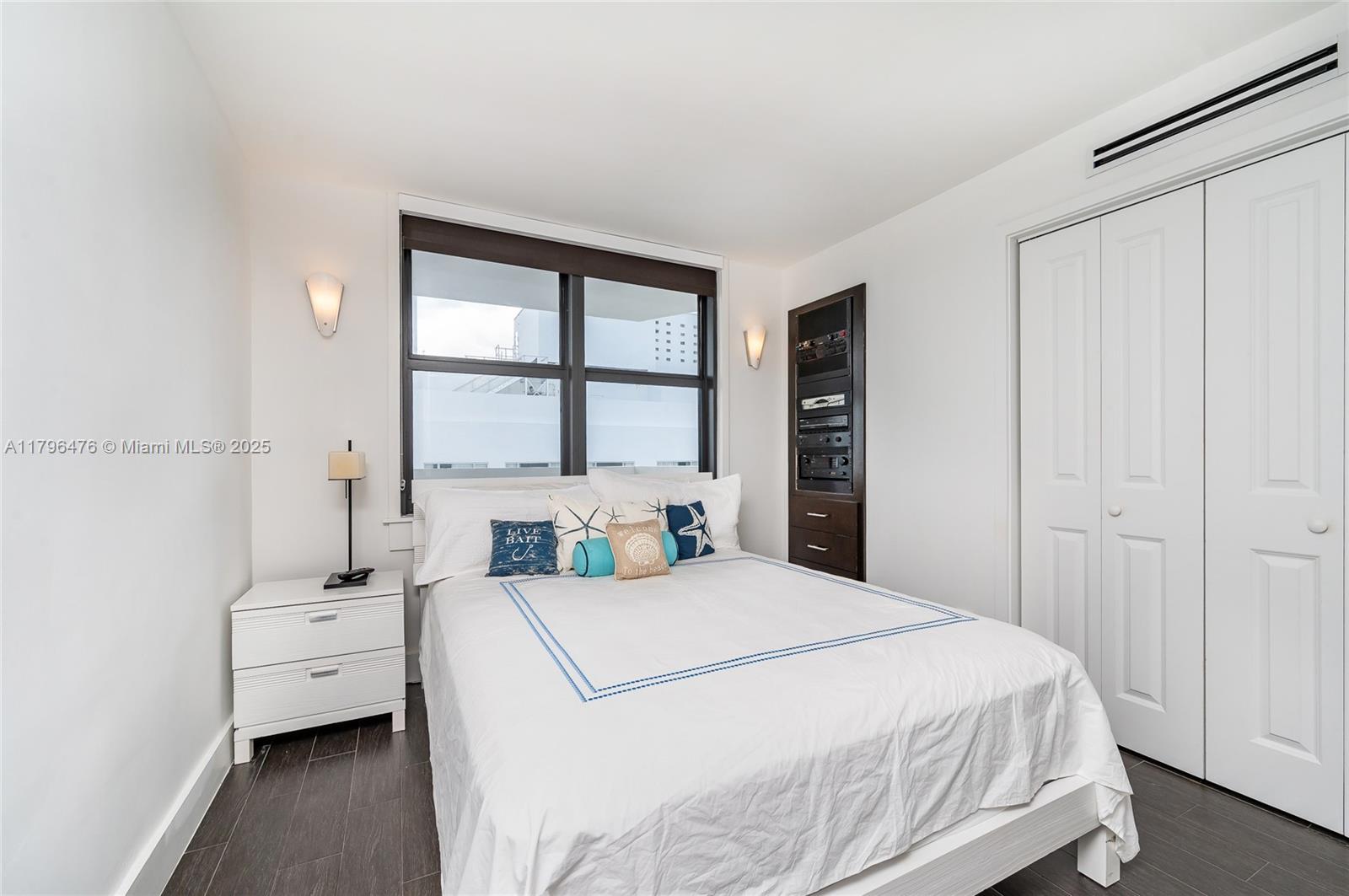 4301 Collins Ave 1003