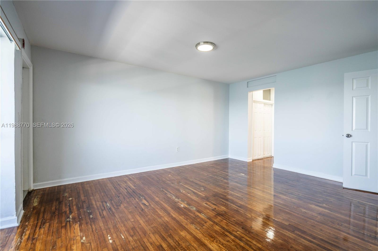 HARBOR ISLAND - Residential Lease