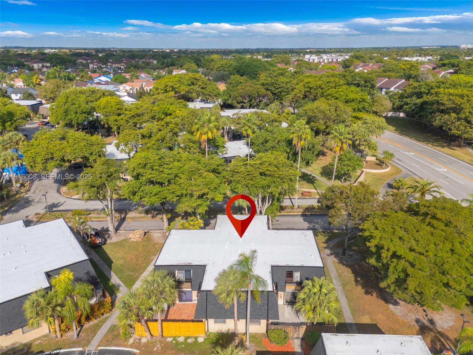 CAMELOT THREE CONDO - Residential