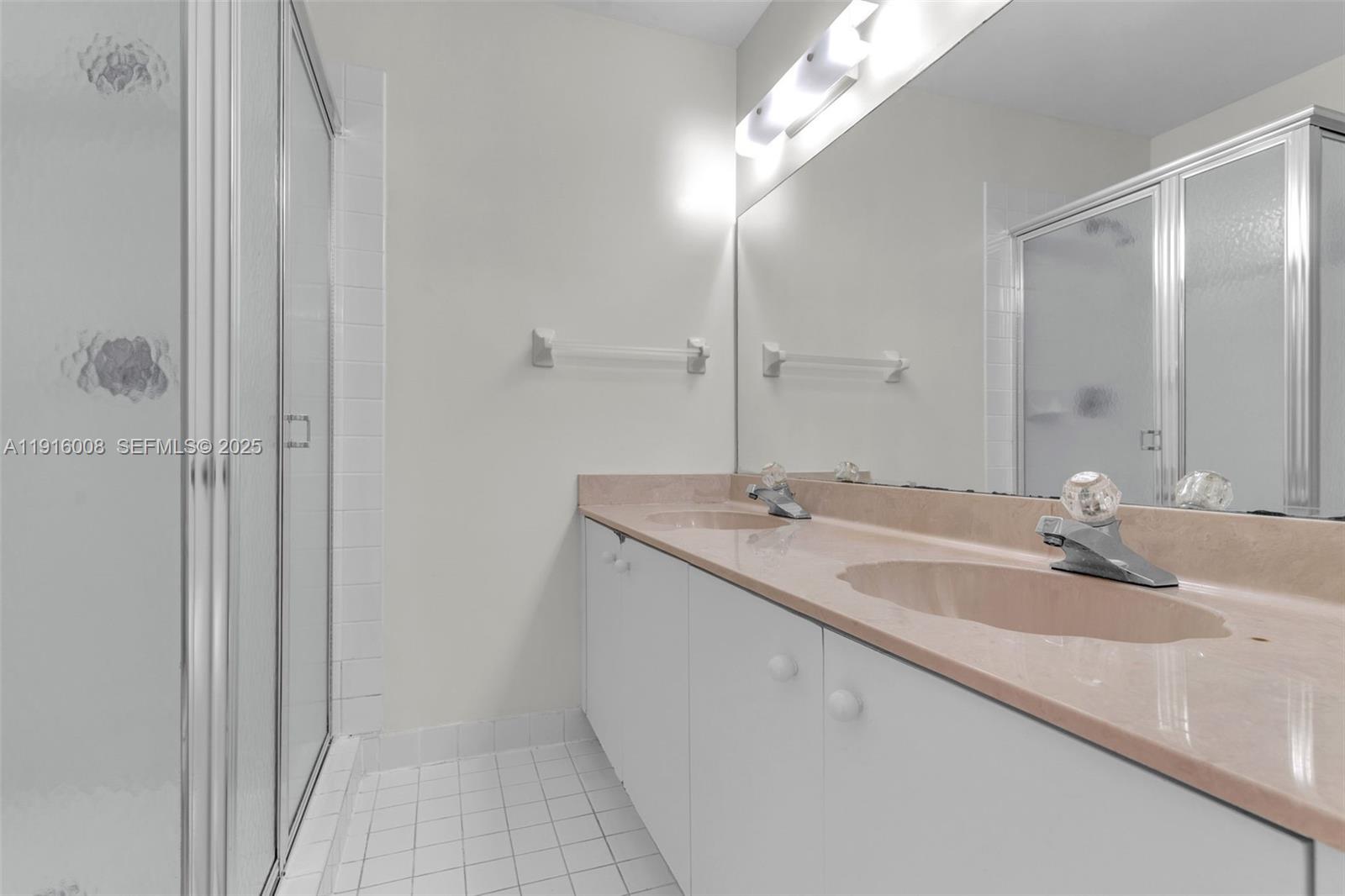 CAMELOT THREE CONDO - Residential