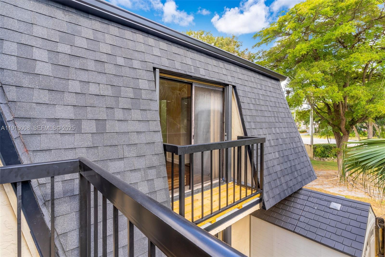 CAMELOT THREE CONDO - Residential