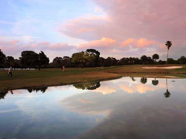 SUN N LAKE EST OF SEBRING - Land