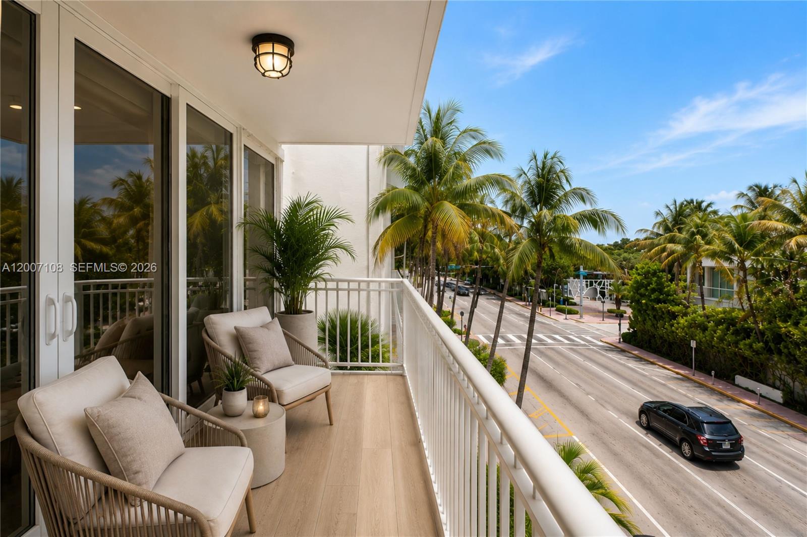 7824 Collins Ave 401