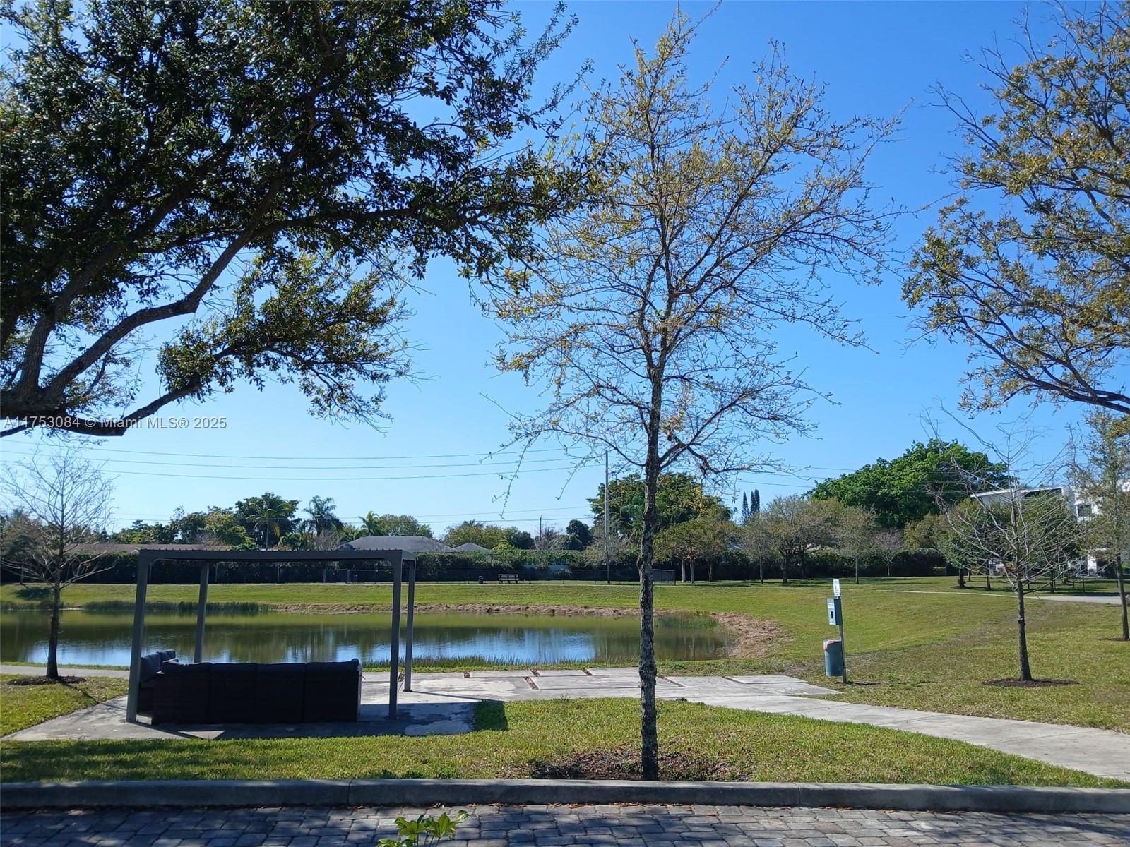 PLANTATION BUSINESS PARK - Residential