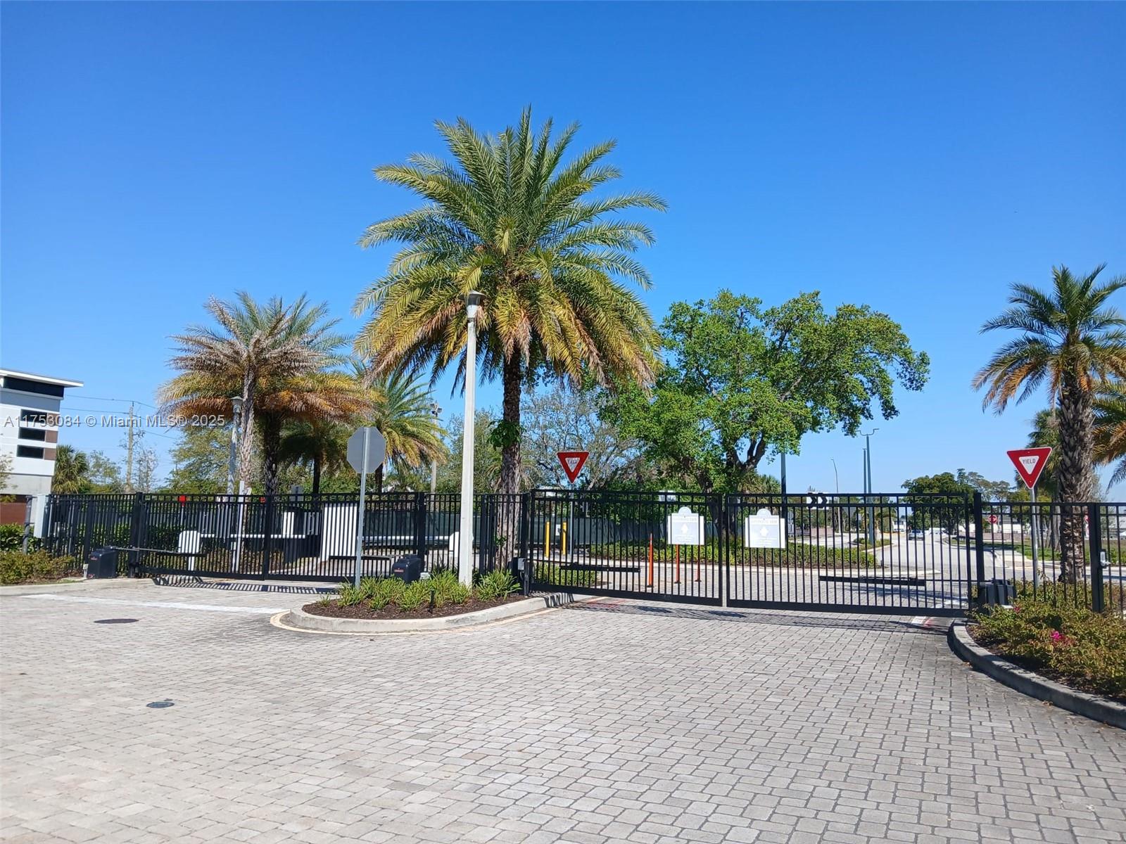PLANTATION BUSINESS PARK - Residential