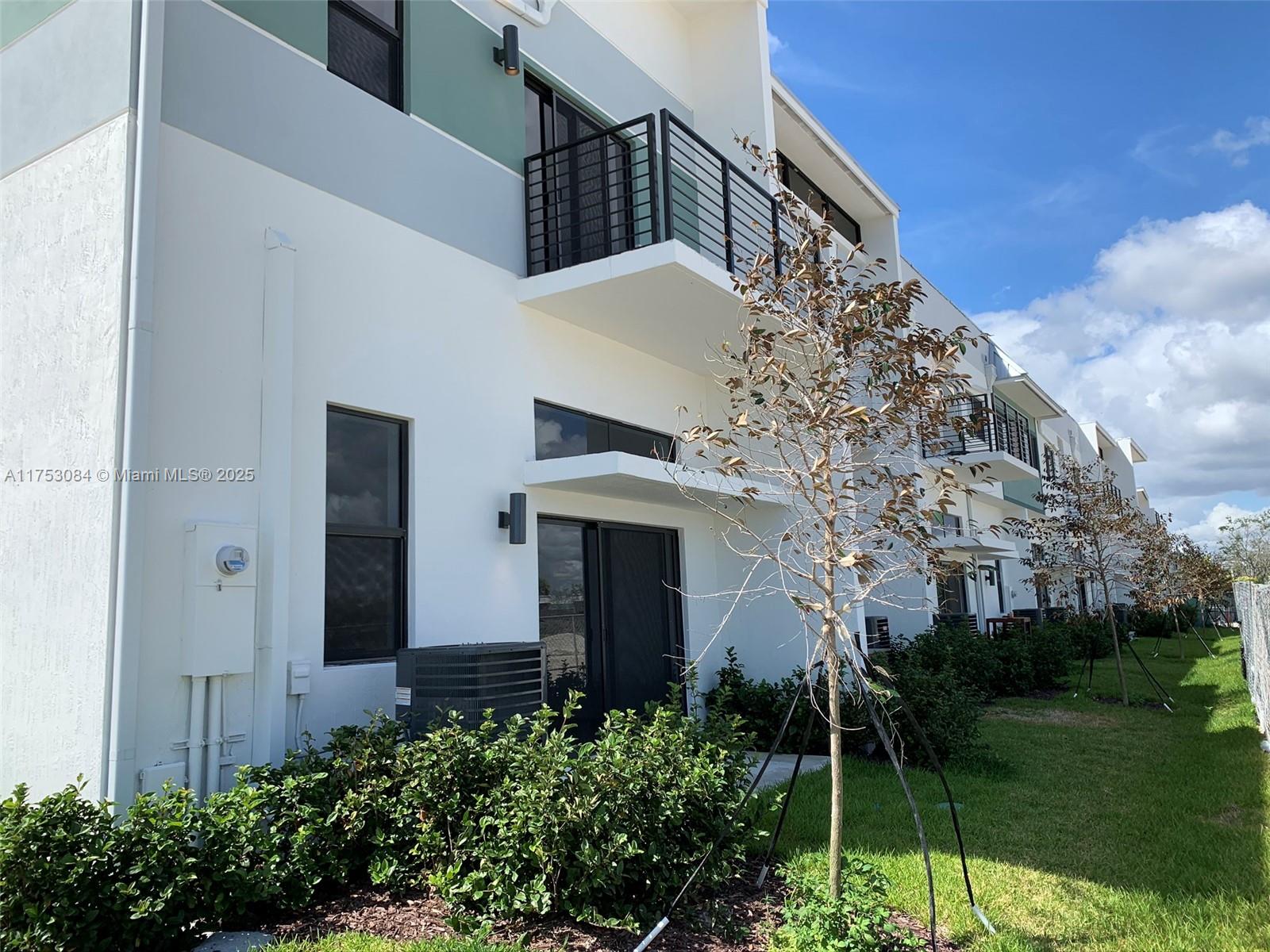 PLANTATION BUSINESS PARK - Residential