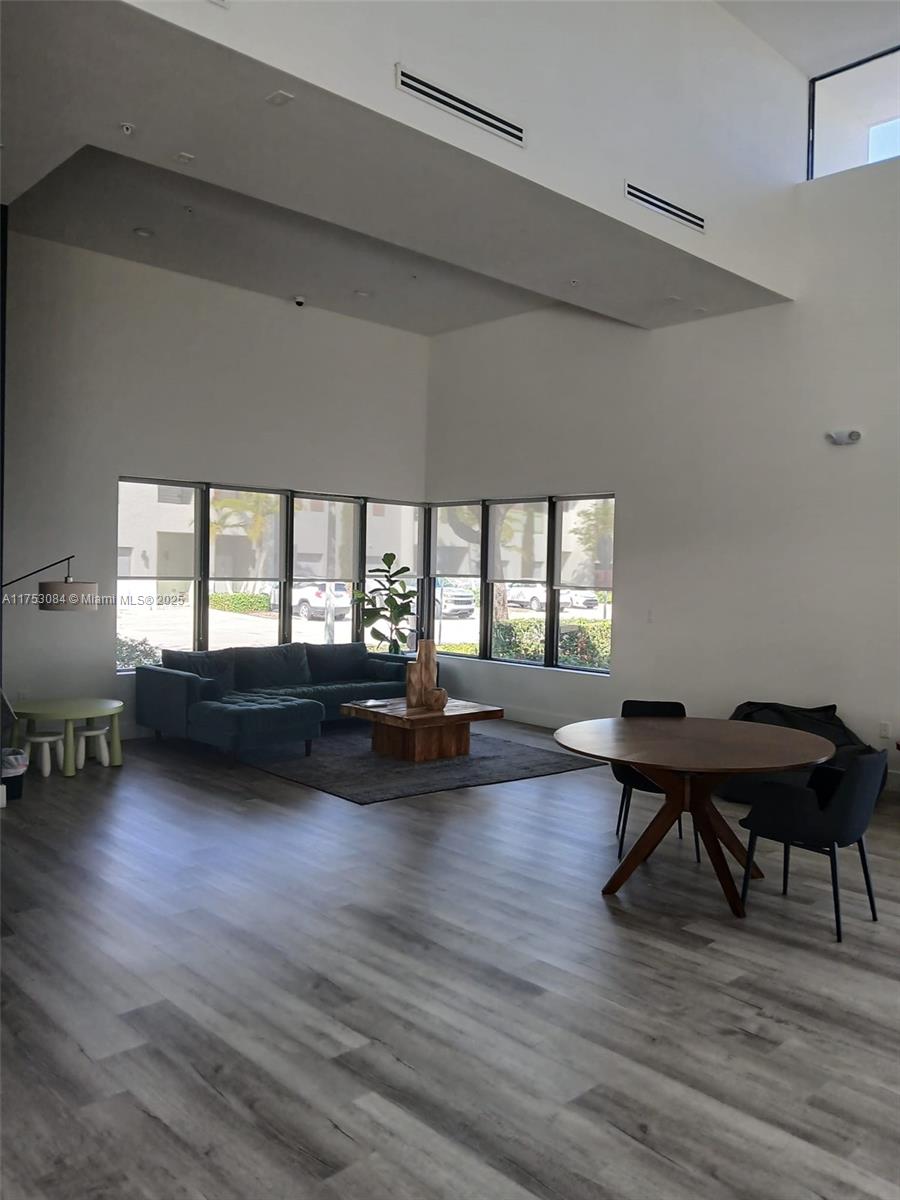 PLANTATION BUSINESS PARK - Residential