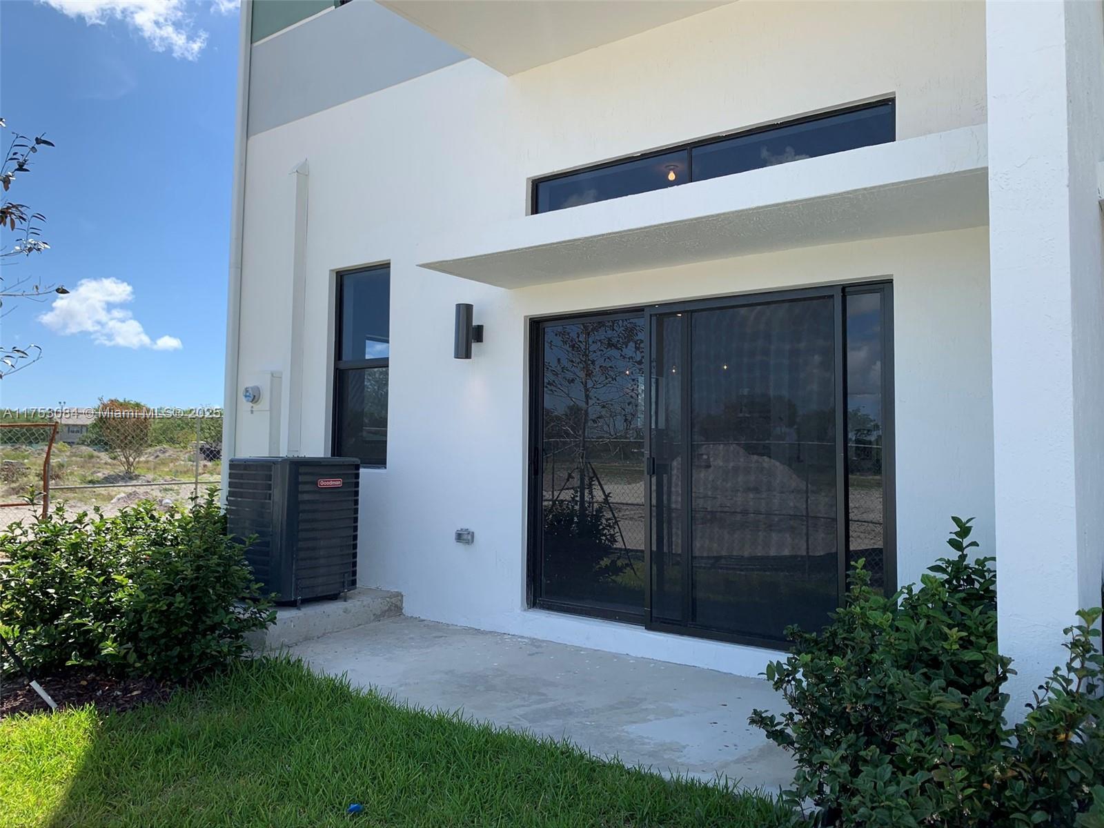 PLANTATION BUSINESS PARK - Residential