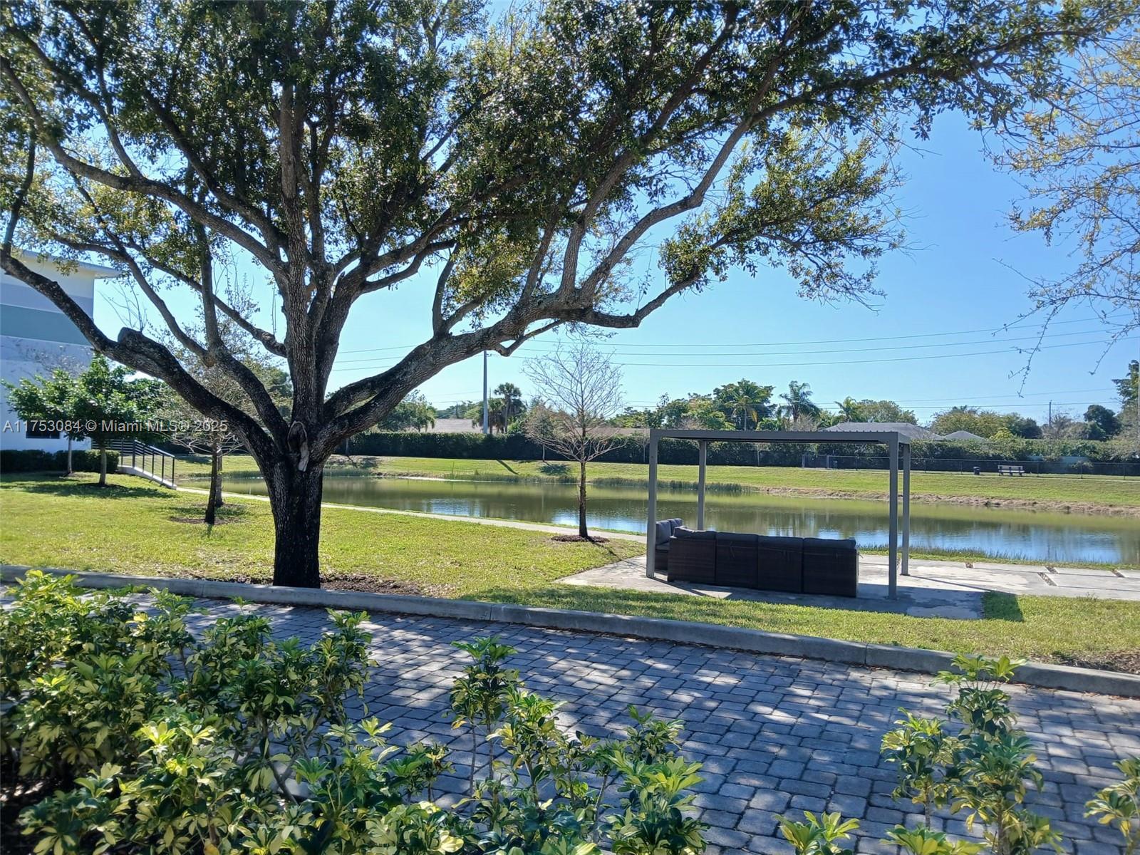 PLANTATION BUSINESS PARK - Residential