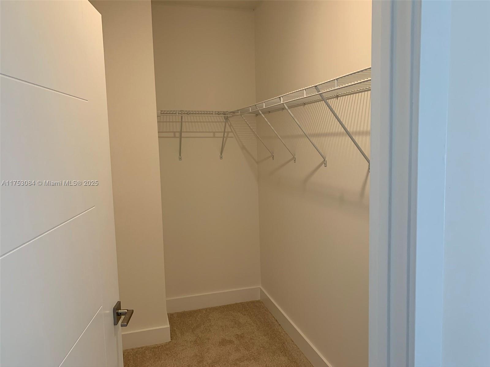 PLANTATION BUSINESS PARK - Residential