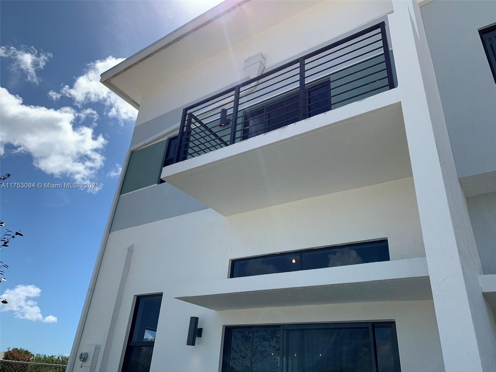 PLANTATION BUSINESS PARK - Residential
