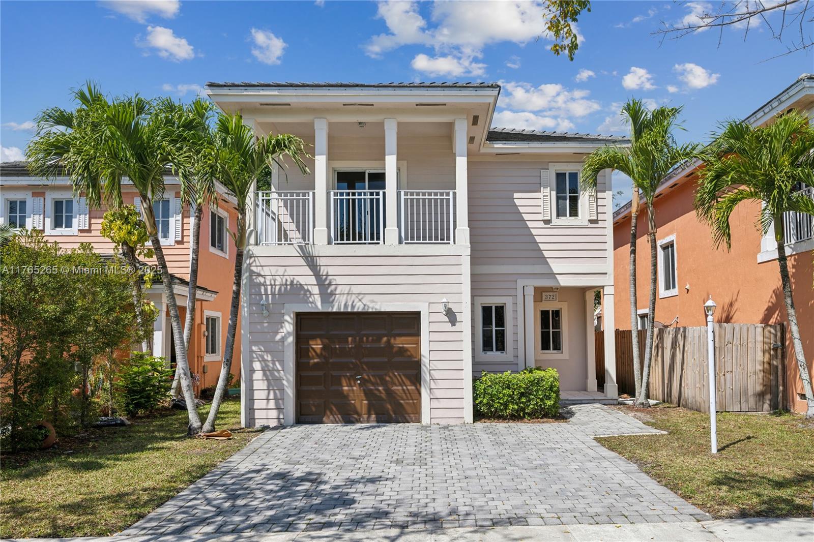 Property for Sale at 372 Ne 35th Ave, Homestead, Miami-Dade County, Florida - Bedrooms: 3 
Bathrooms: 3  - $411,000
