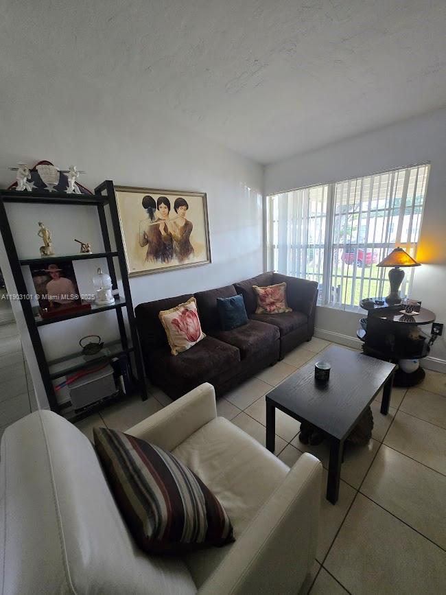 LAKE FOREST SEC 3 - Residential