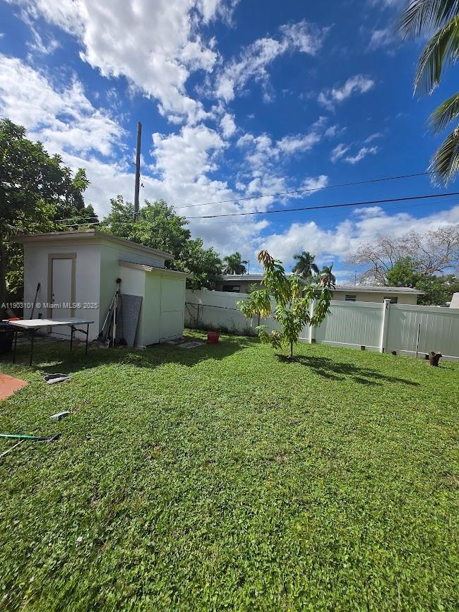 LAKE FOREST SEC 3 - Residential