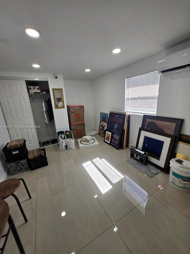 LAKE FOREST SEC 3 - Residential