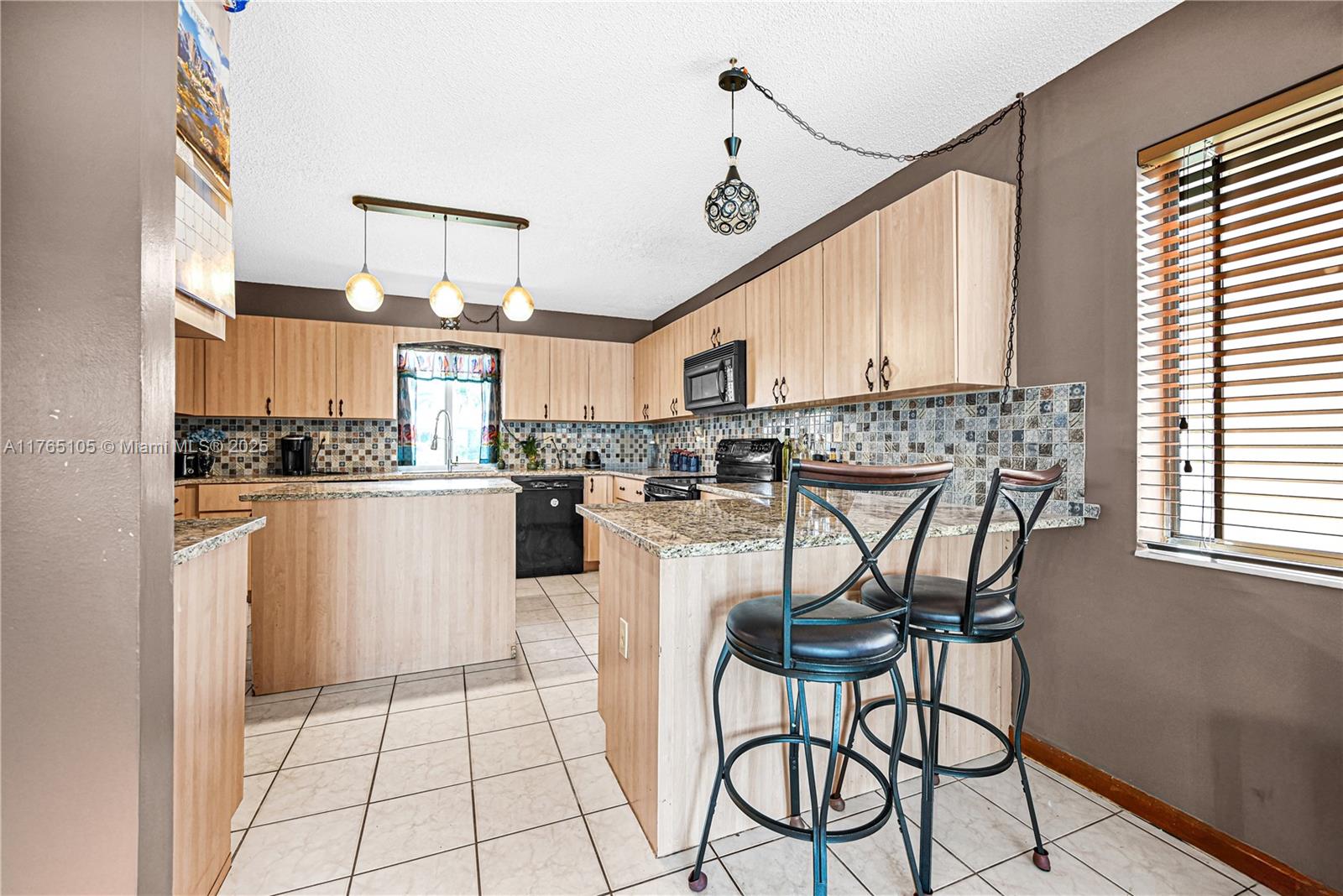 FOUR PALM LAKES AT PEMBRO - Residential