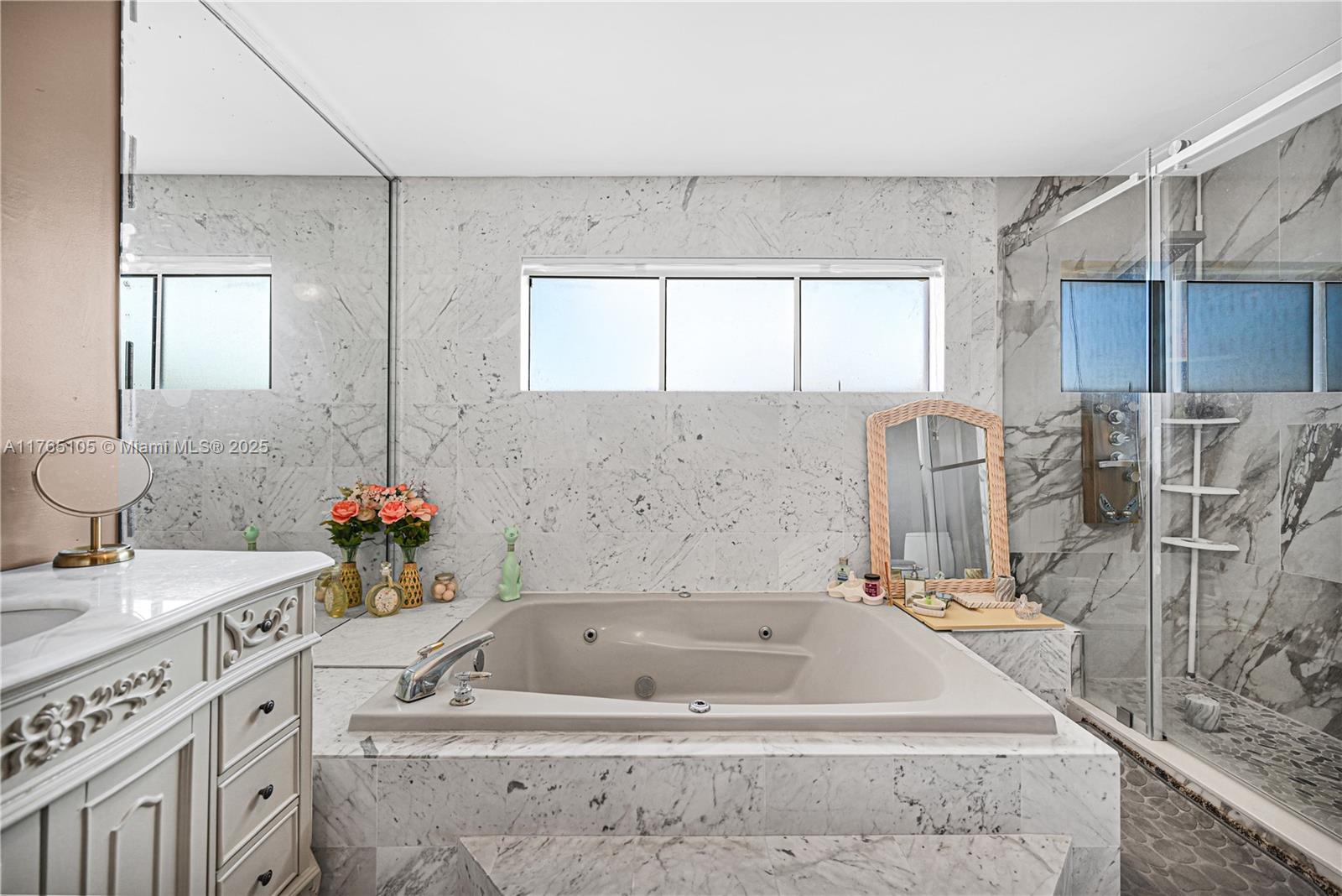 FOUR PALM LAKES AT PEMBRO - Residential