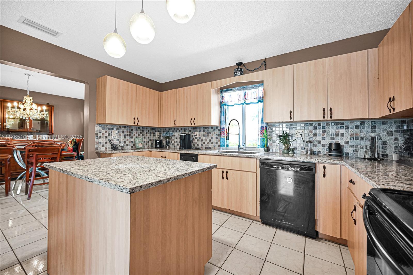 FOUR PALM LAKES AT PEMBRO - Residential