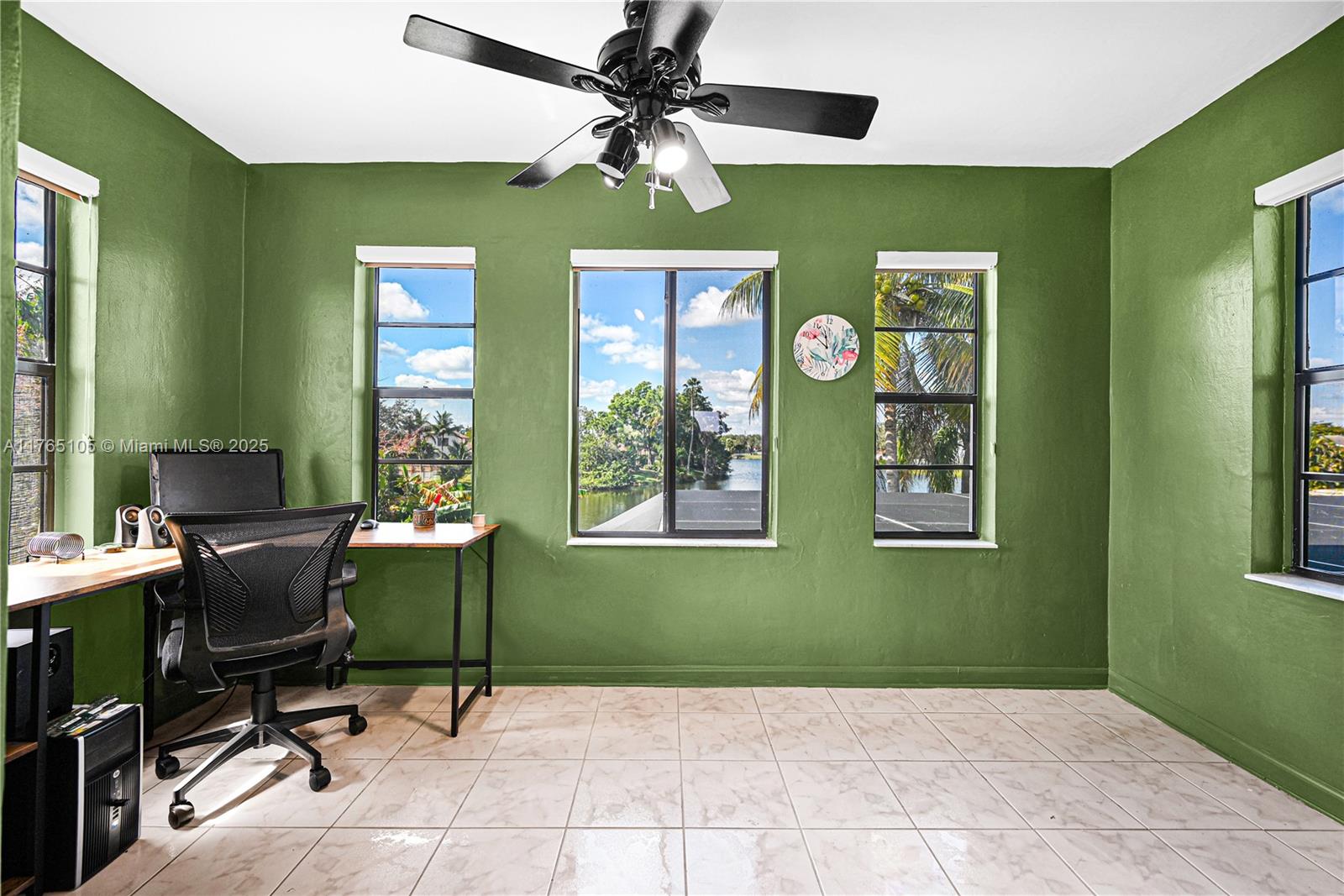 FOUR PALM LAKES AT PEMBRO - Residential