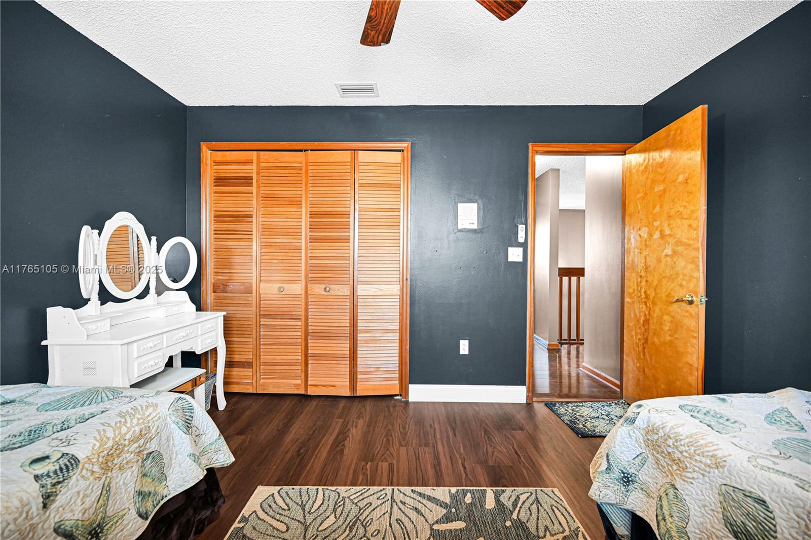 FOUR PALM LAKES AT PEMBRO - Residential