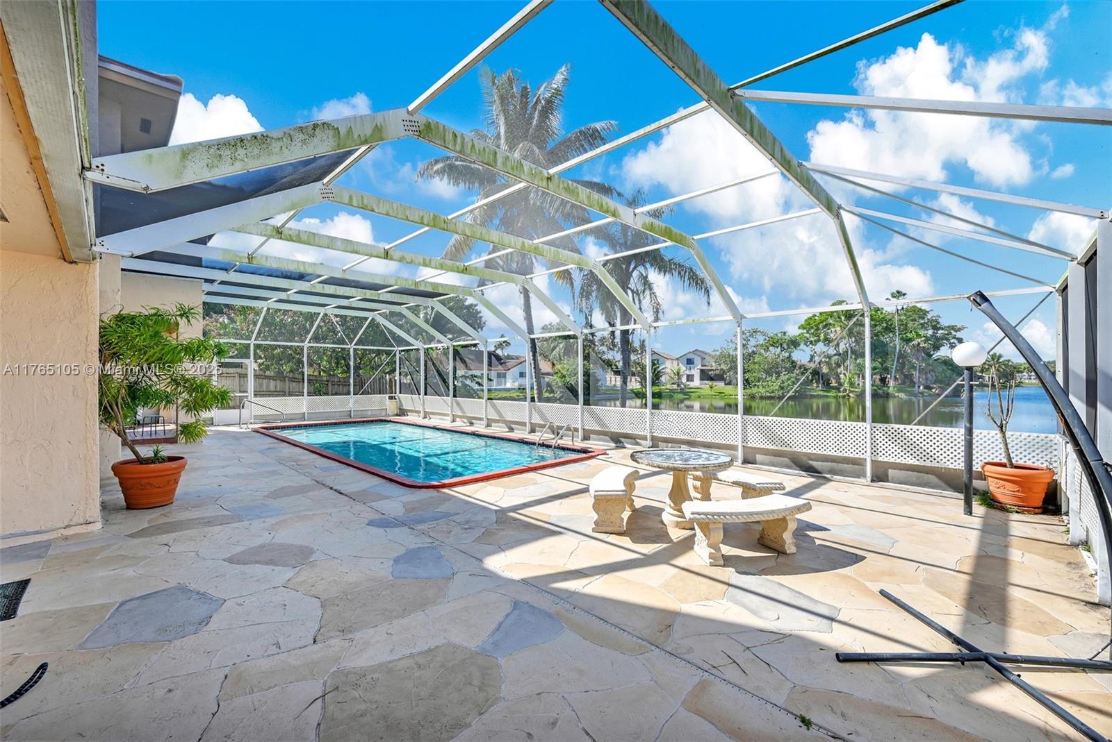 FOUR PALM LAKES AT PEMBRO - Residential