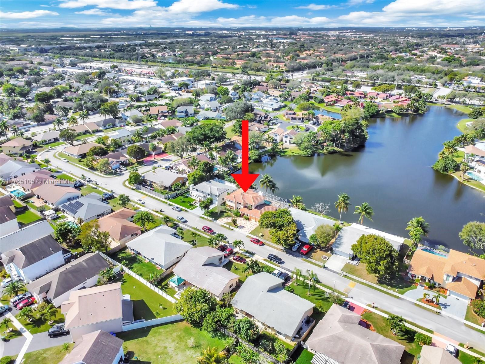 FOUR PALM LAKES AT PEMBRO - Residential