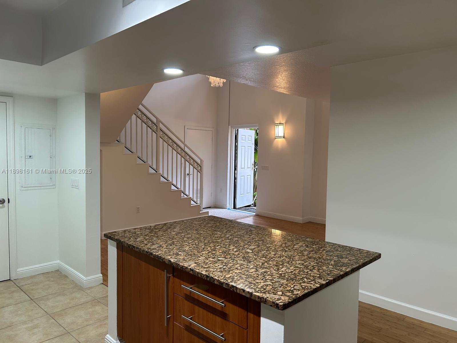 888 S Douglas Rd 116