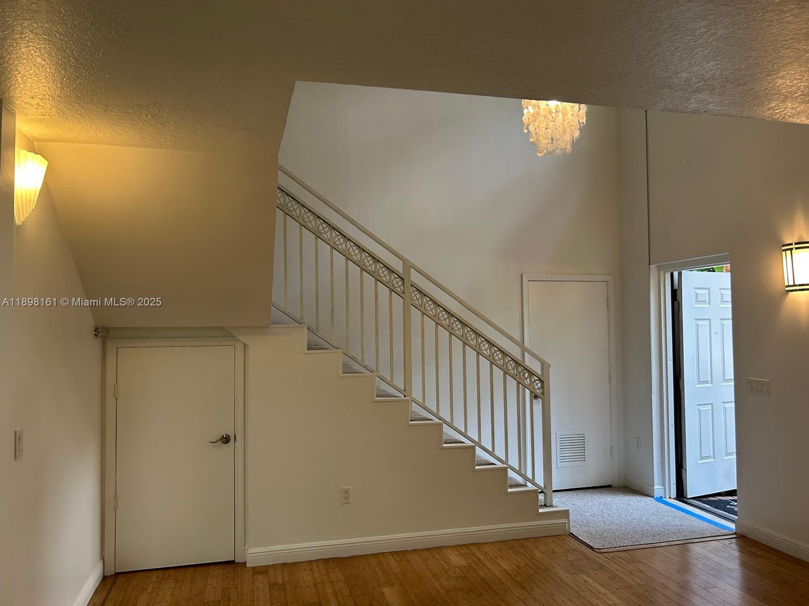 888 S Douglas Rd 116