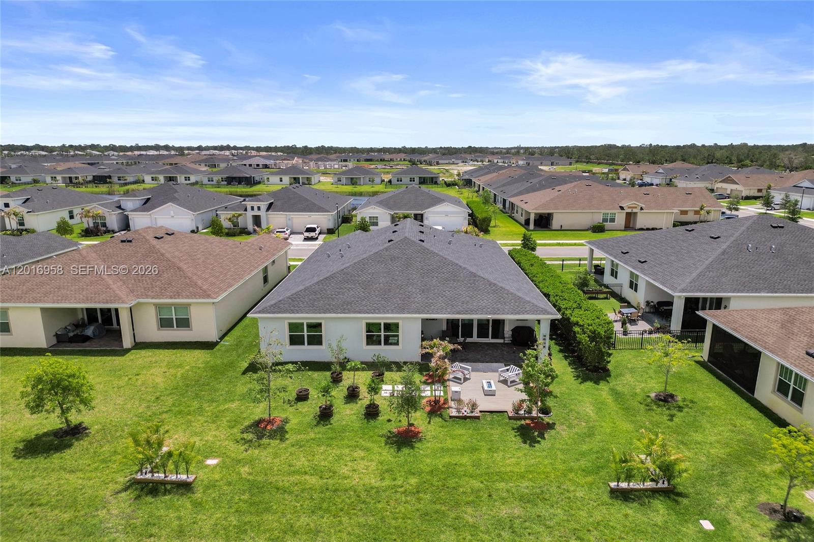 REPLAT OF VERANDA PRESERV - Residential