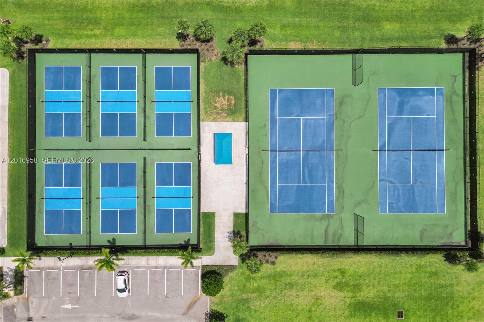 REPLAT OF VERANDA PRESERV - Residential
