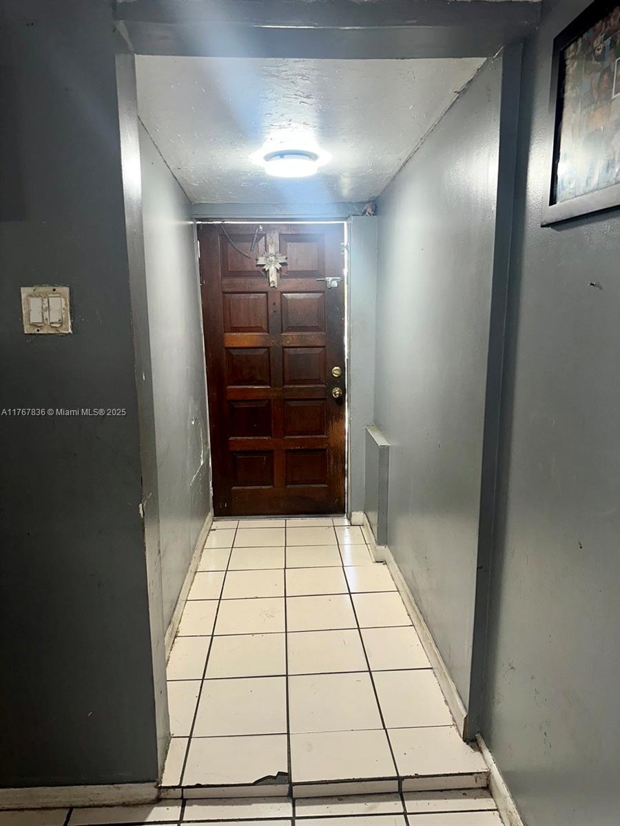 1739 NW 113th Ter