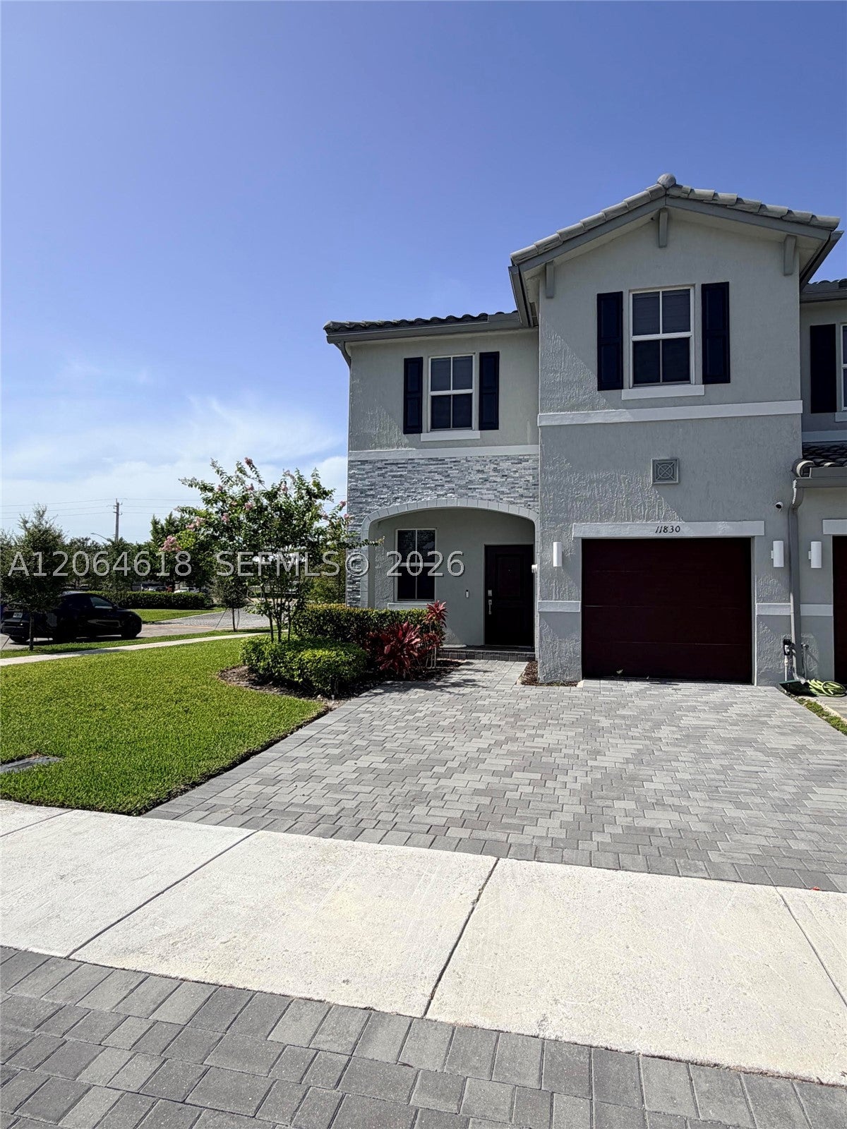 11830 NW 46th St, Coral Springs FL 33076