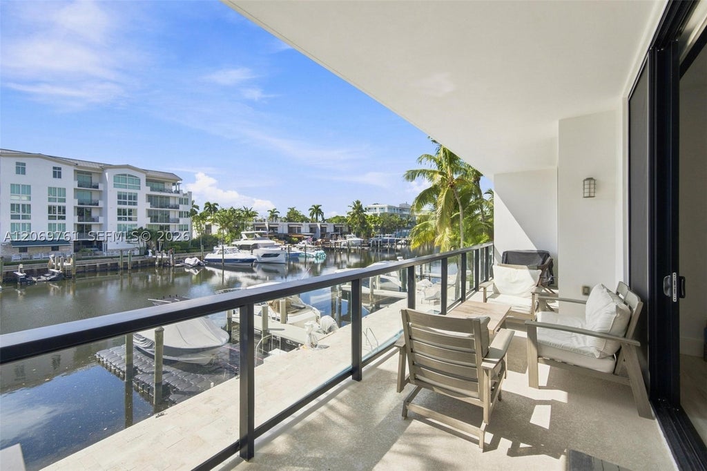 Photo of 161 Isle Of Venice Dr #202, Fort Lauderdale, FL 33301 (MLS # A12069761)