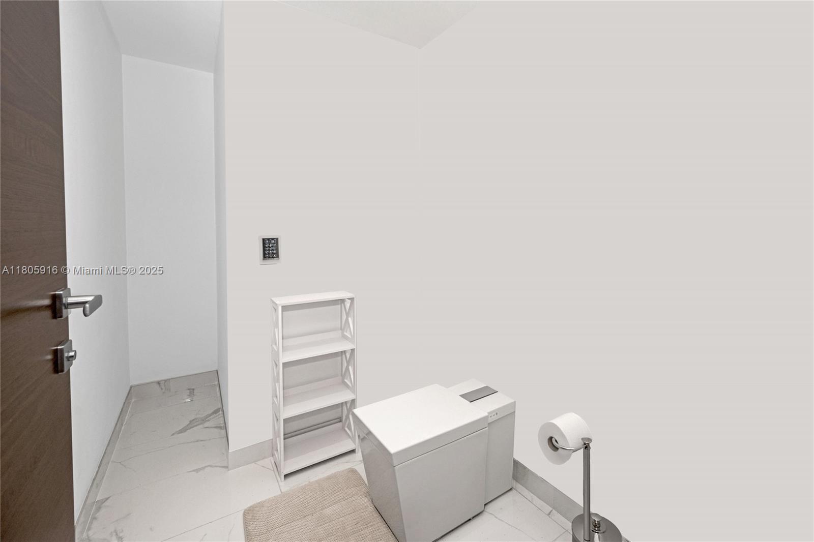 PRIVE CONDO - Residential