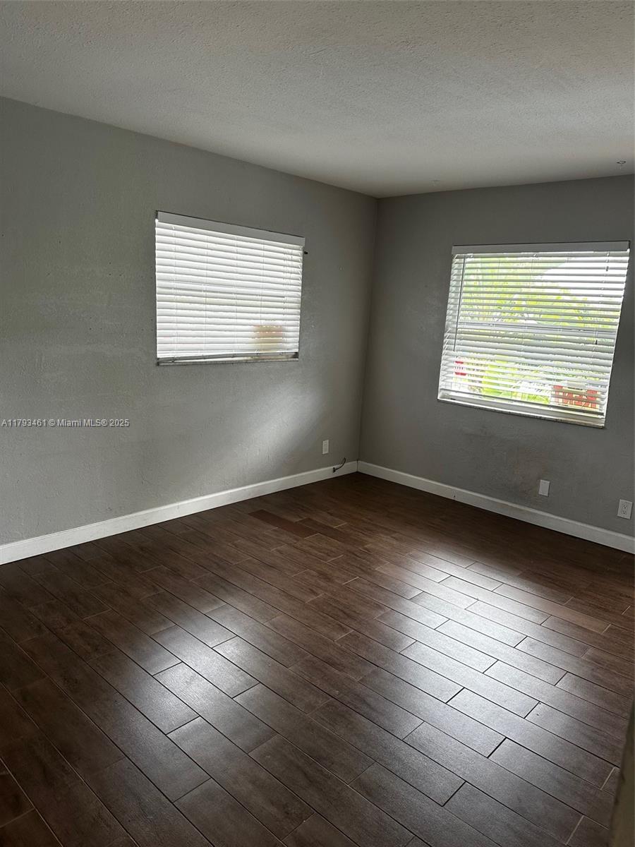 2201 Miami Rd 5