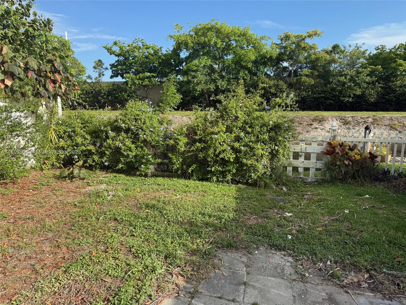 VILLAS OF GOLF VIEW HARBO - Residential Lease