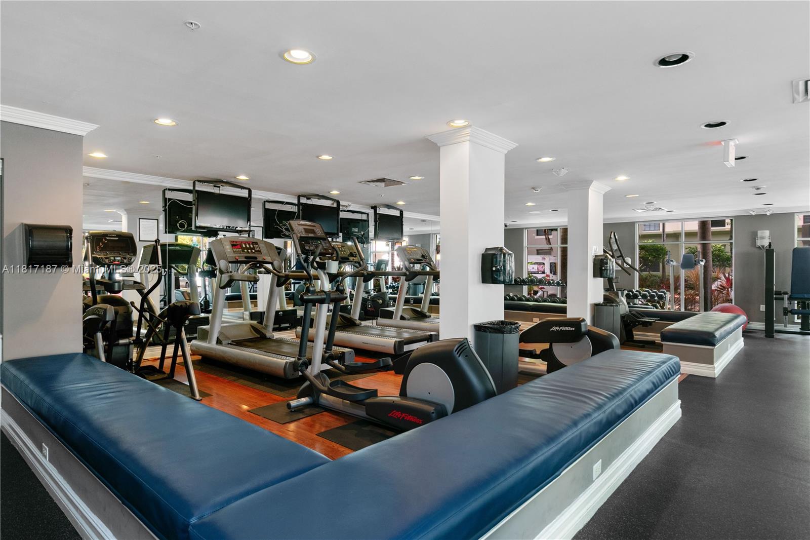 REGENT PARK CONDO - Residential