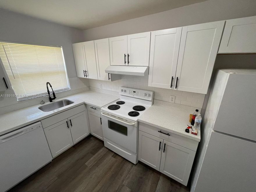 1 BED 1 BATH unit in a gated community. Ready to move in! Freshly painted, hook ups inside unit, assigned parking space, tile and wood floors. Located near the main highways. 1st Month & 2 Security Deposits. Tenant pays for electricity & water. Easy to show. RENTER INSURANCE REQUIRED. As per association minimum credit score required is 630.