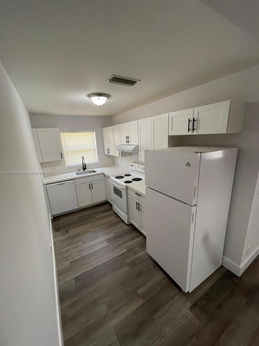 PARK PLACE TOWNHOMES - Residential Lease