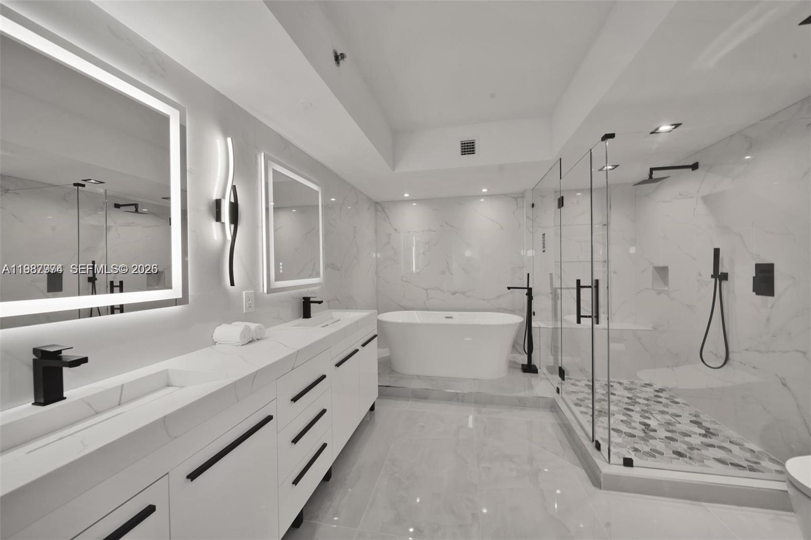 BEACH CLUB TWO CONDO - Residential Lease