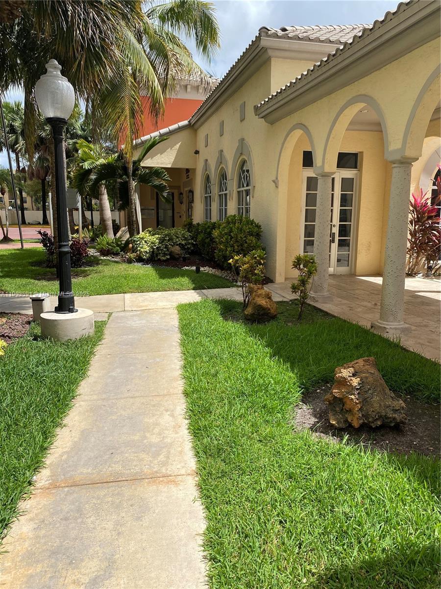 LAS VISTAS AT DORAL CONDO - Residential Lease