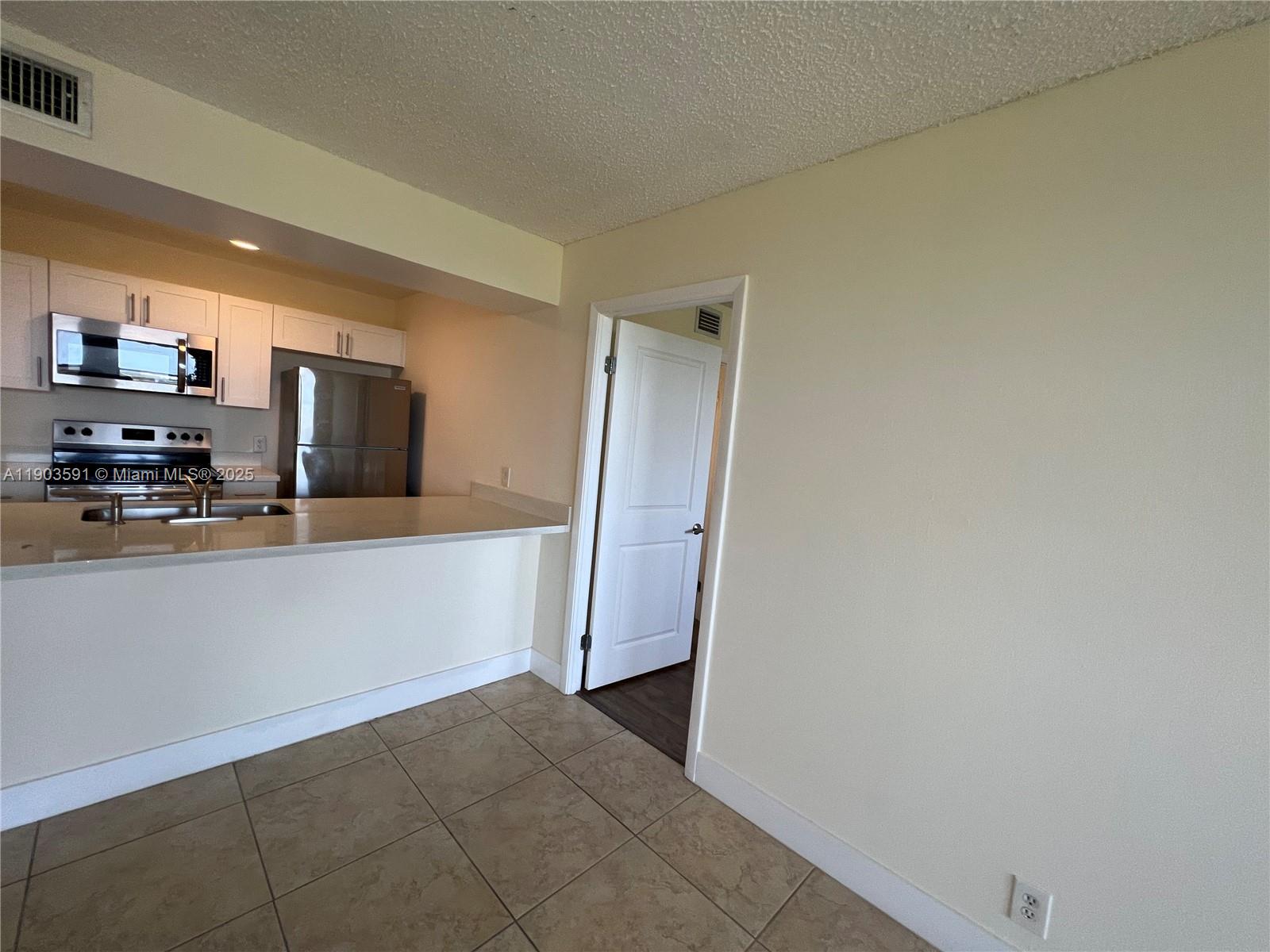 LAS VISTAS AT DORAL CONDO - Residential Lease