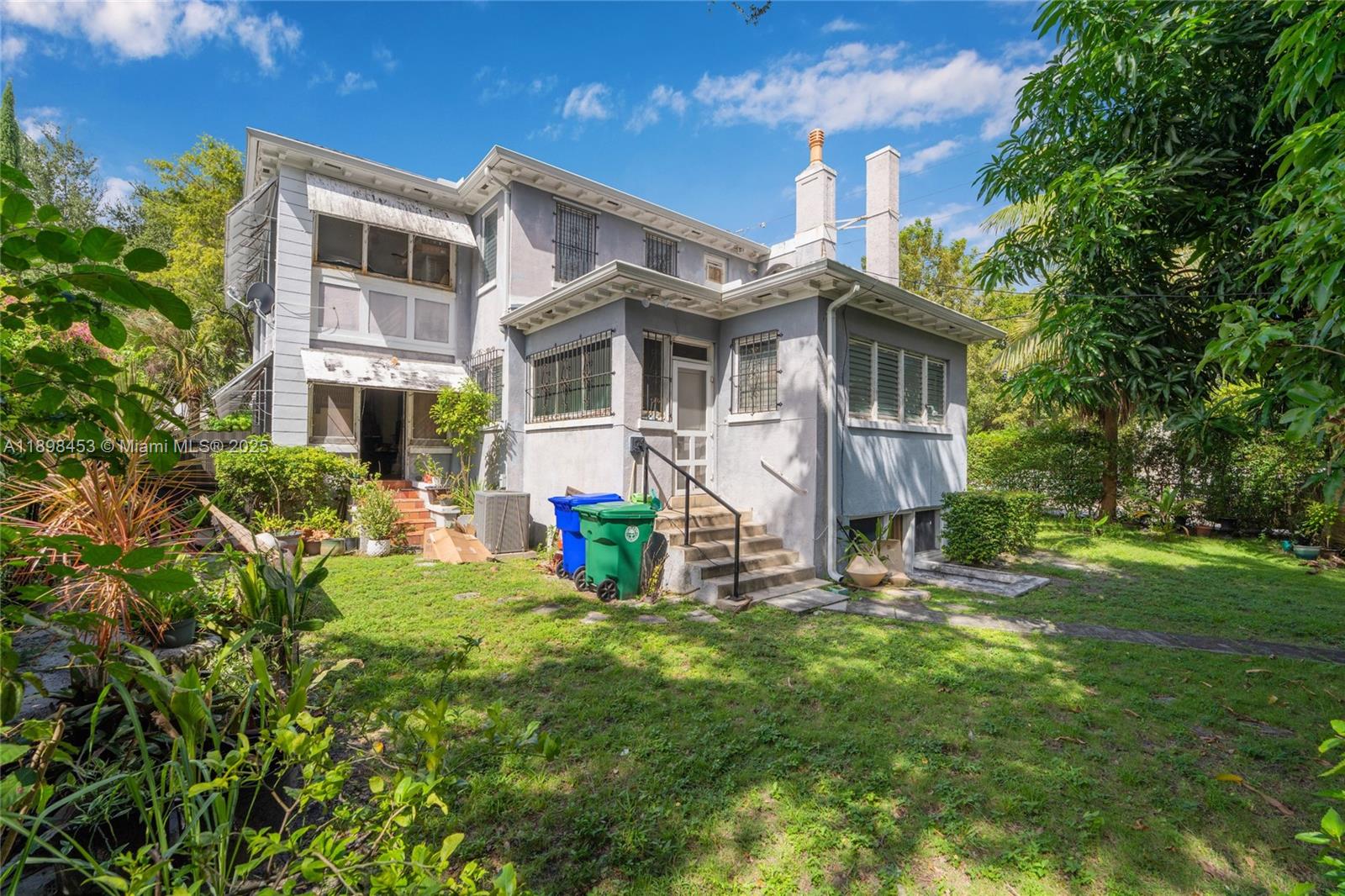 LAWRENCE ESTATE LAND CO - Residential