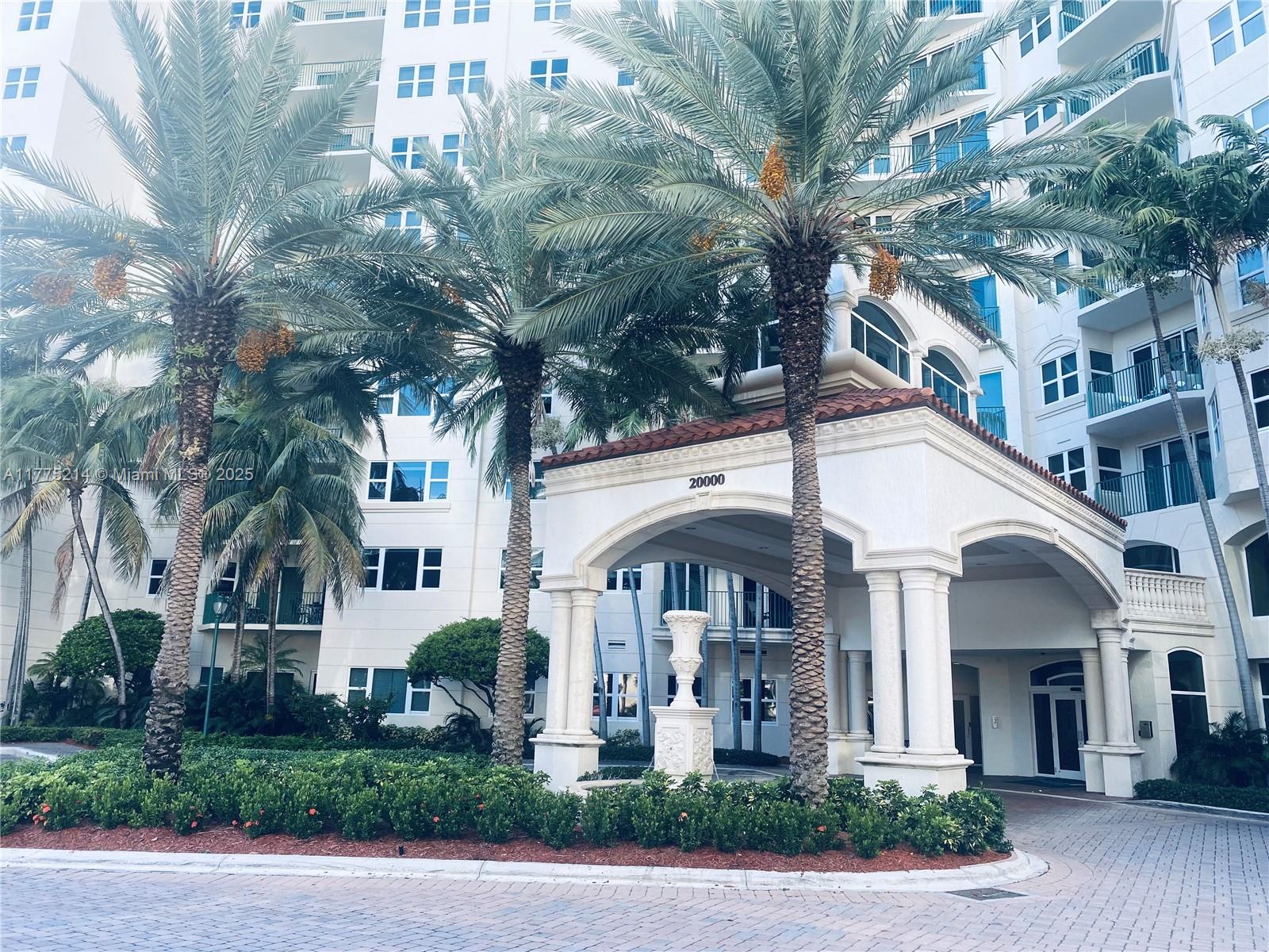 Rental Property at 20000 E Country Club Dr Ts07, Aventura, Miami-Dade County, Florida - Bedrooms: 2 
Bathrooms: 2  - $3,875 MO.
