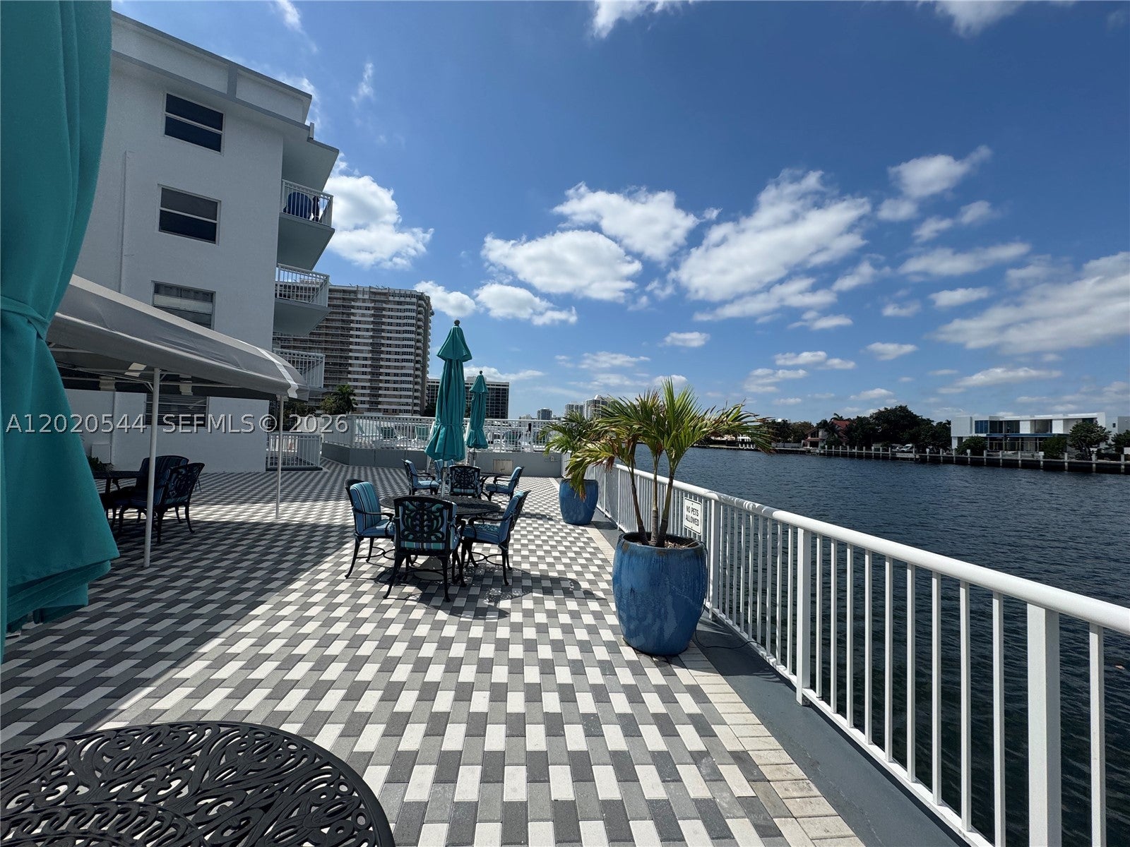 1913 S Ocean Dr 427