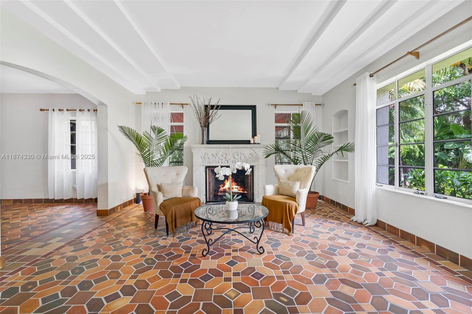 BAYSHORE PLAZA - Residential