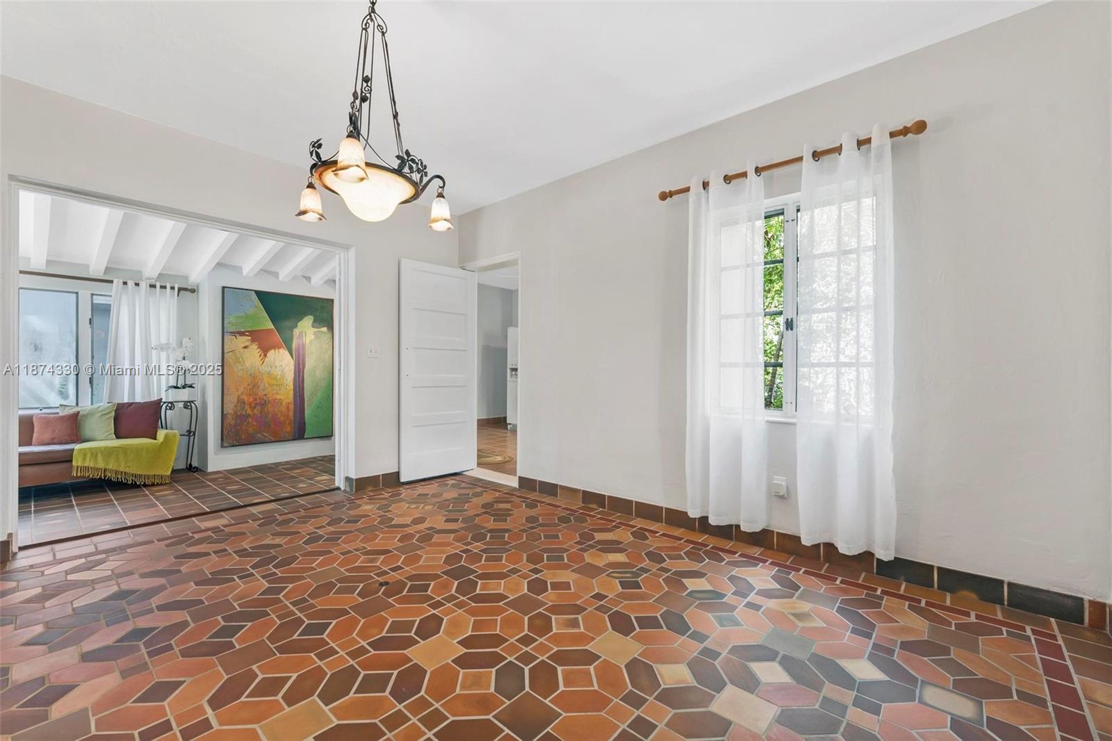 BAYSHORE PLAZA - Residential