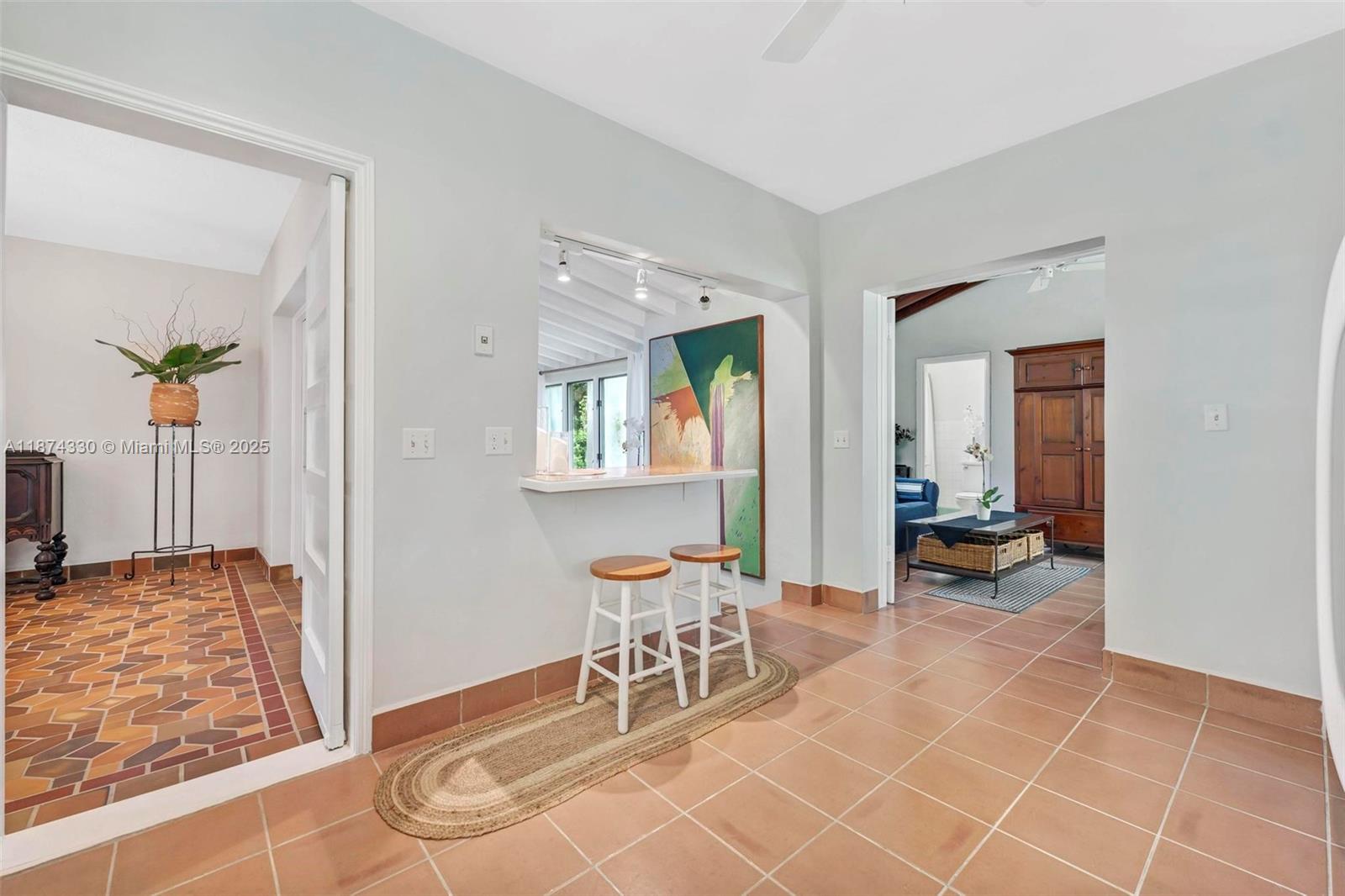 BAYSHORE PLAZA - Residential